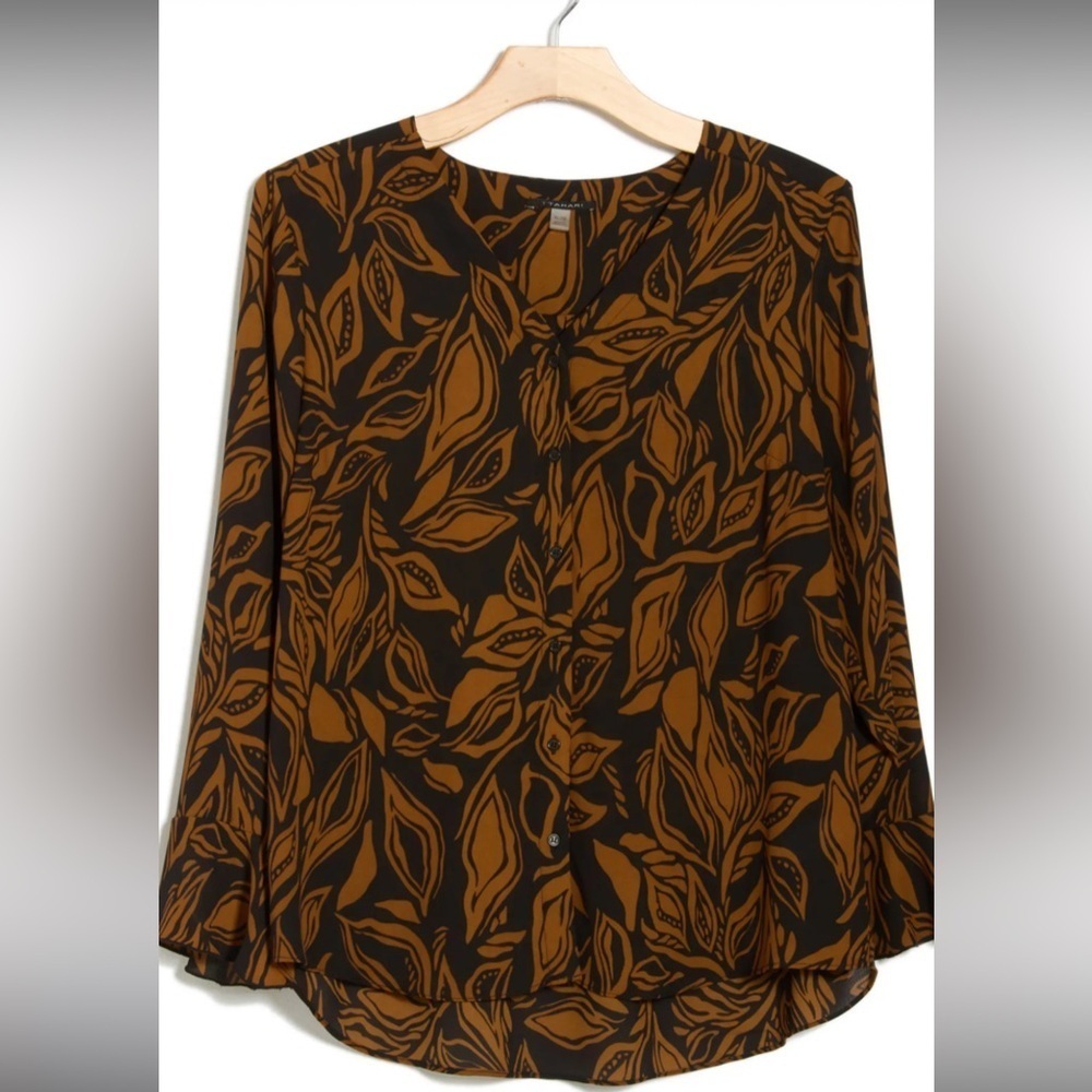 T Tahari Long Sleeve Button-up Top